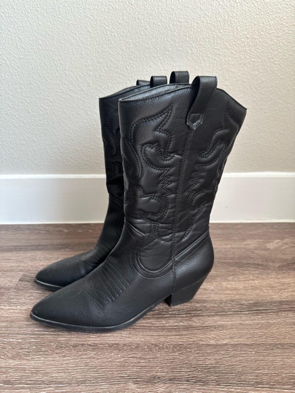 Western cowgirl boots